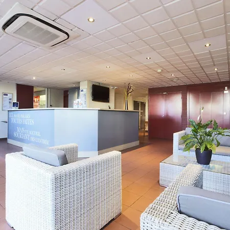 Kyriad Toulon Est Hyeres Hotel La Garde (Var)