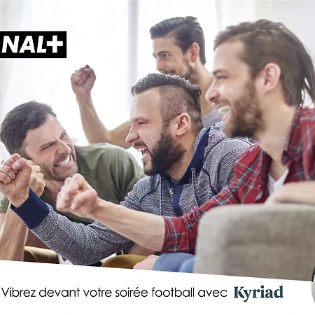 מלון Kyriad Toulon Est Hyeres 3*
