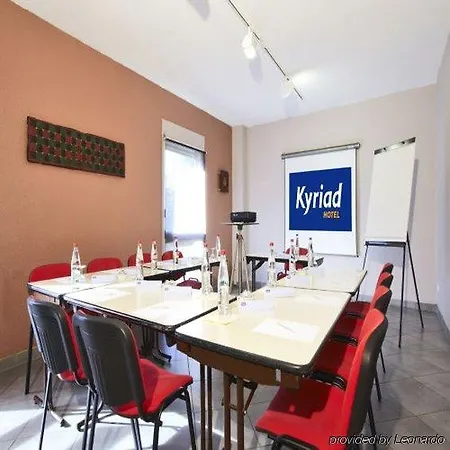 Kyriad Toulon Est Hyeres 3*