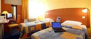 Hotel Kyriad Toulon Est Hyeres